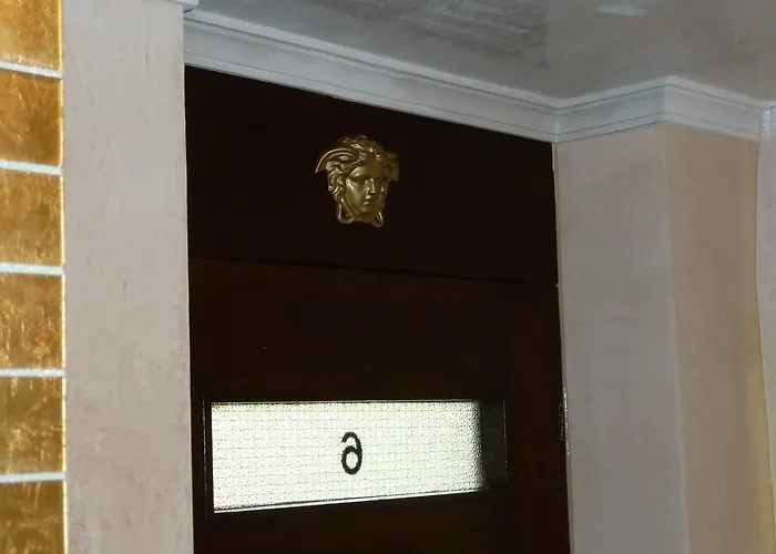 Royal *